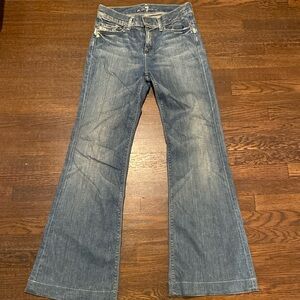 LAST CHANCE Seven 7 For All Mankind *FLARE* jeans in Ginger style, size 26
